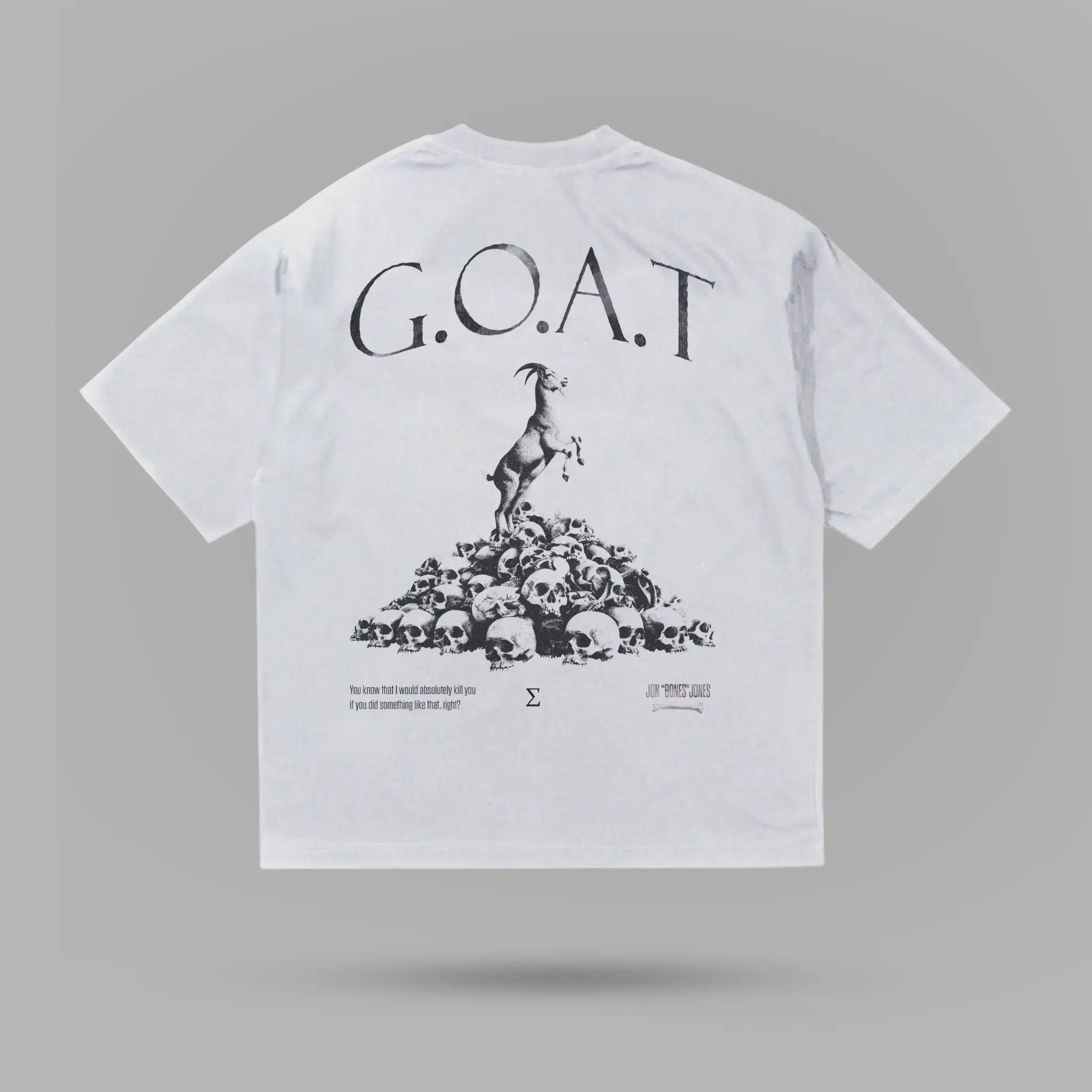 Jon Jones GOAT Beyaz Oversize Tişört – arka görünüm